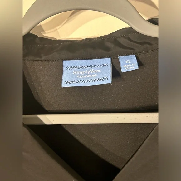 Simply Vera Wang Black Rain Jacket Coat with pockets. Excellent Condition! - Picture 3 of 7